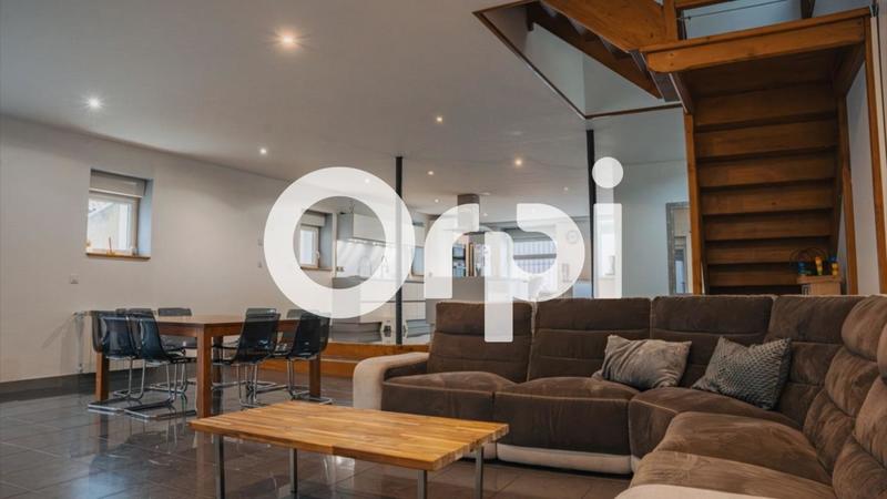 Maison - 330 m² - 9 pièces