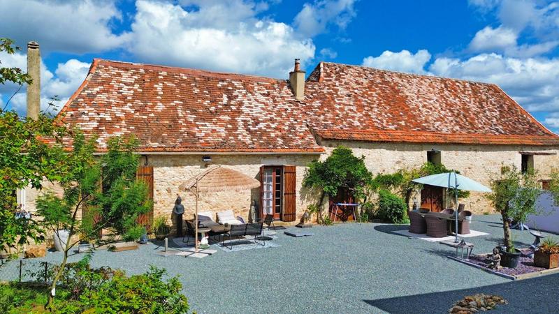 Maison - 281 m² - 7 pièces