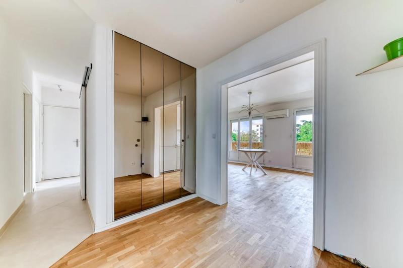 Appartement - 85 m² - 4 pièces