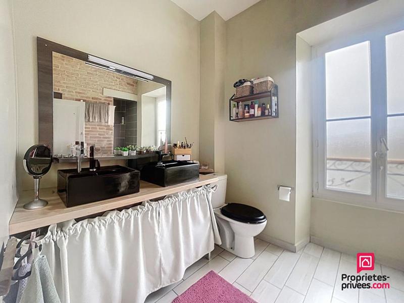 Maison - 185 m² - 7 pièces