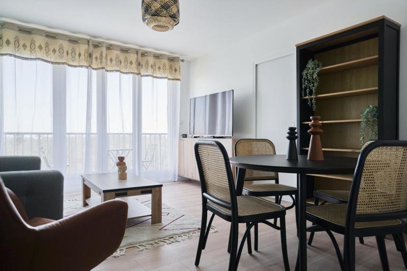 Appartement - 75 m² - 5 pièces