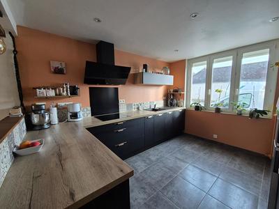 Maison - 140 m² - 6 pièces