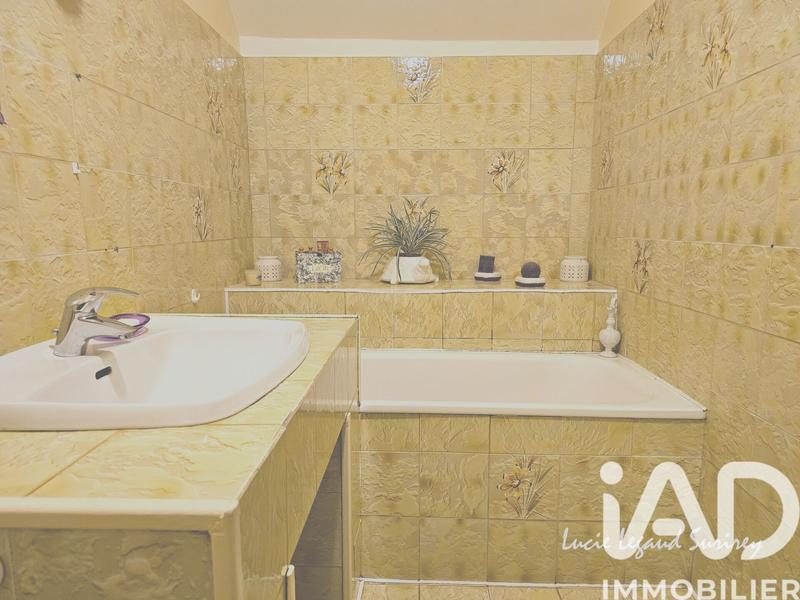 Maison - 94 m² - 5 pièces