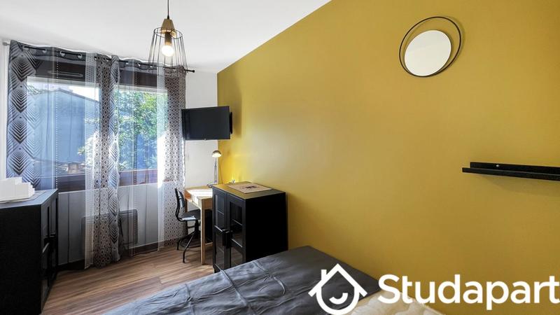 Chambre - 14 m² - 1 pièce