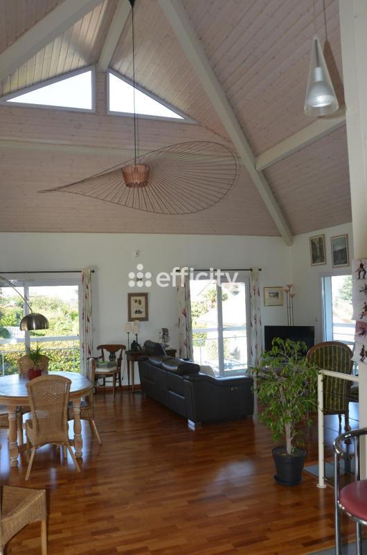 Maison - 170 m² - 5 pièces