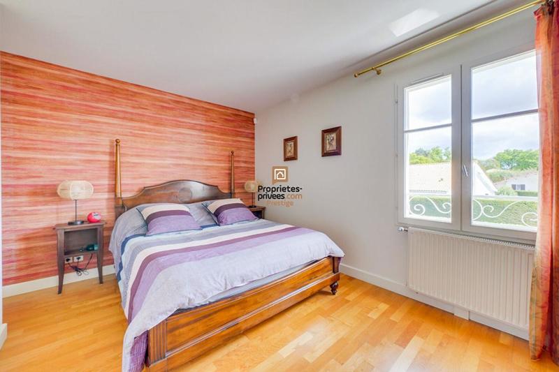 Maison - 181 m² - 8 pièces