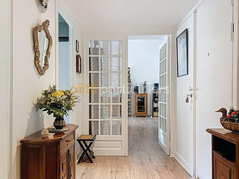 Appartement - 87 m² - 5 pièces