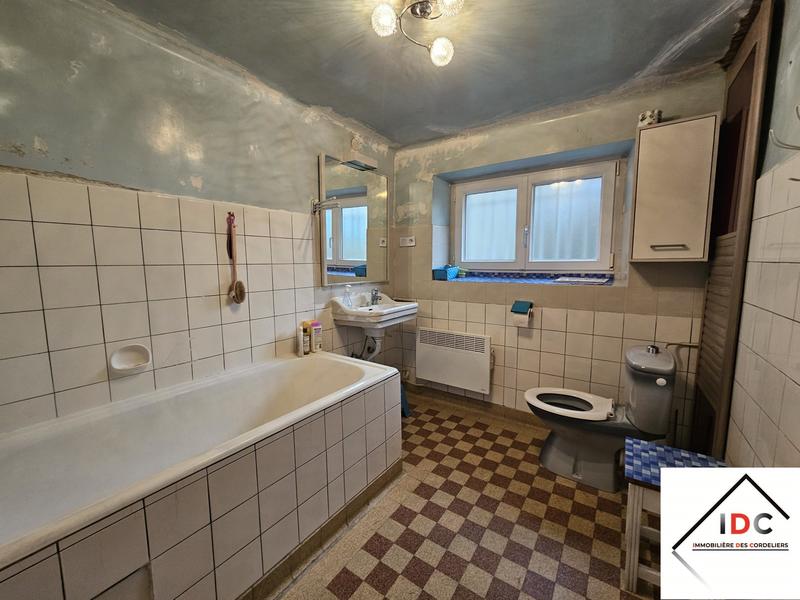 Maison - 92 m² - 5 pièces