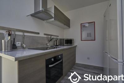 Chambre - 9 m² - 1 pièce