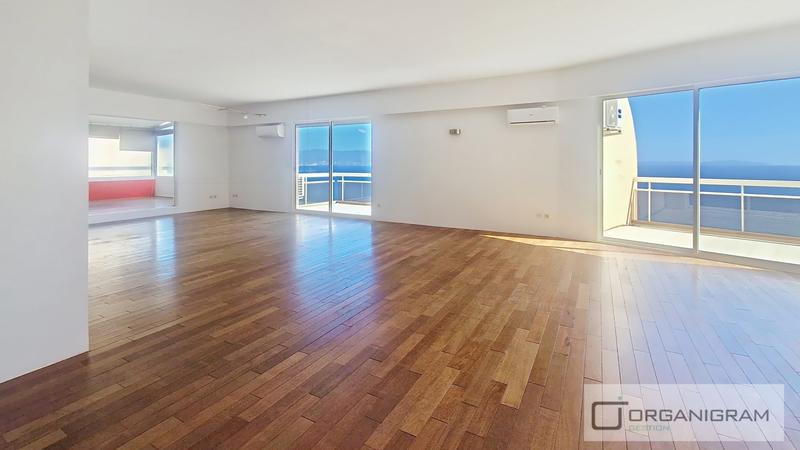 Duplex - 155 m² - 4 pièces