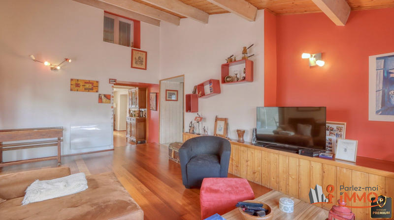 Maison - 140 m² - 7 pièces