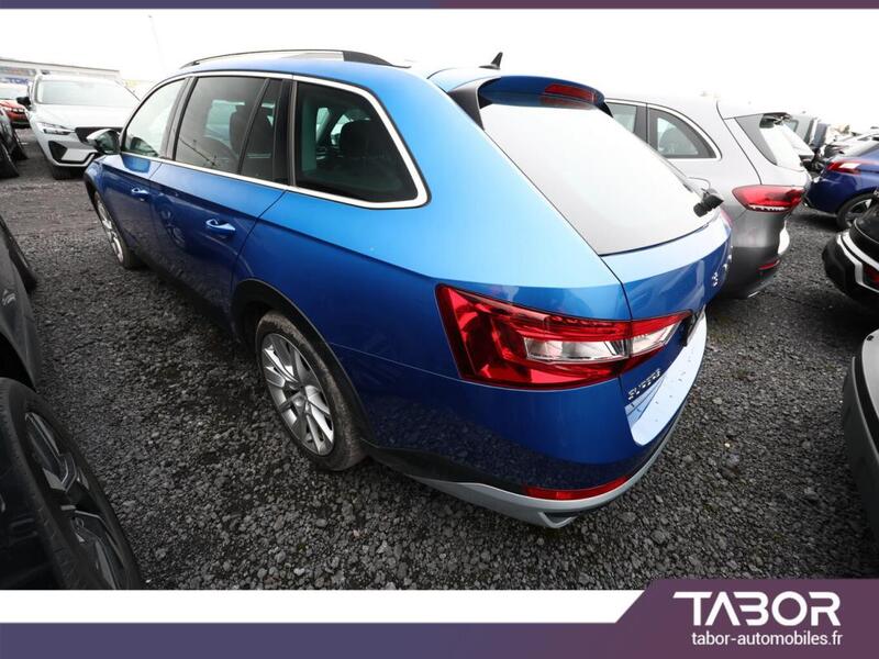 Skoda Superb Combi 2.0 Tdi 200 Dsg 4x4 Scout