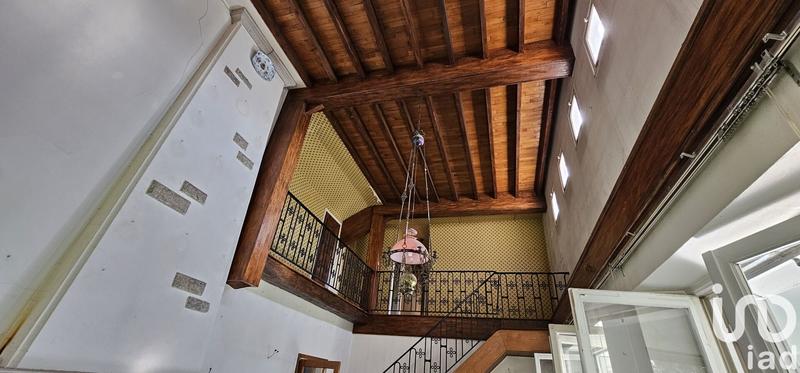 Maison - 173 m² - 9 pièces