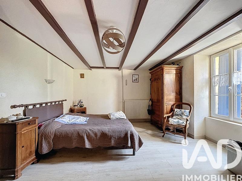 Maison - 200 m² - 6 pièces