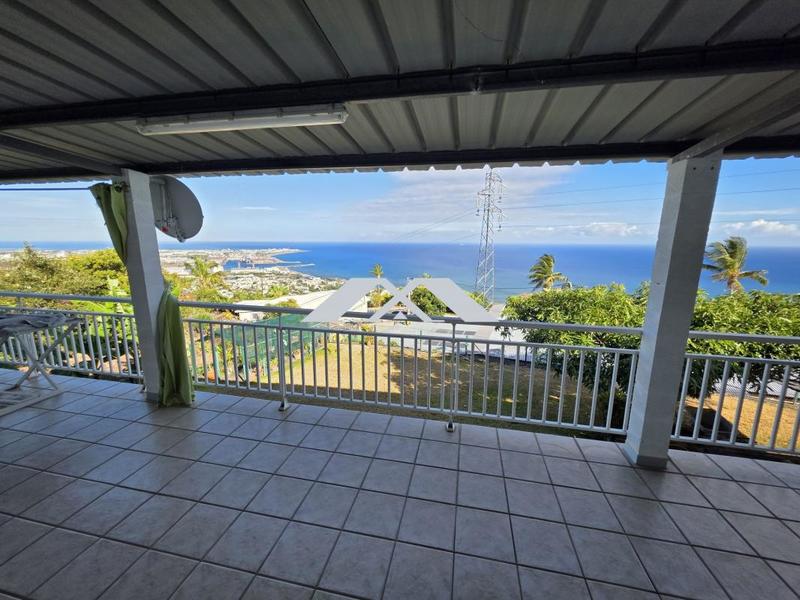 Villa - 200 m² - 9 pièces