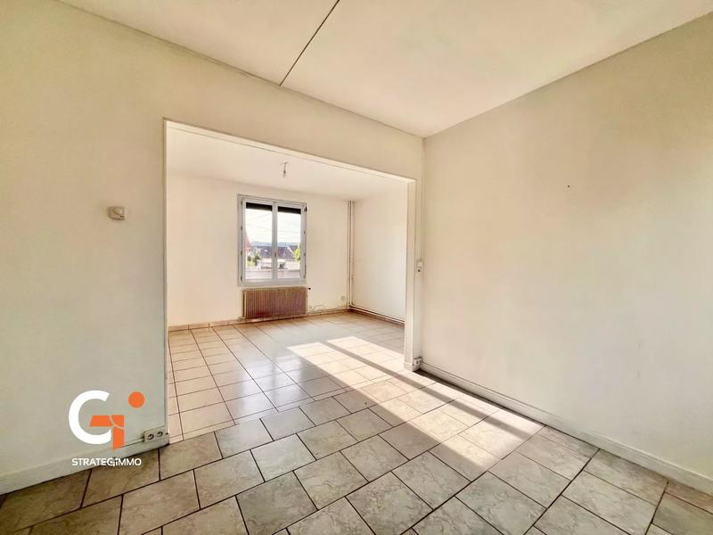 Maison - 74 m² - 5 pièces