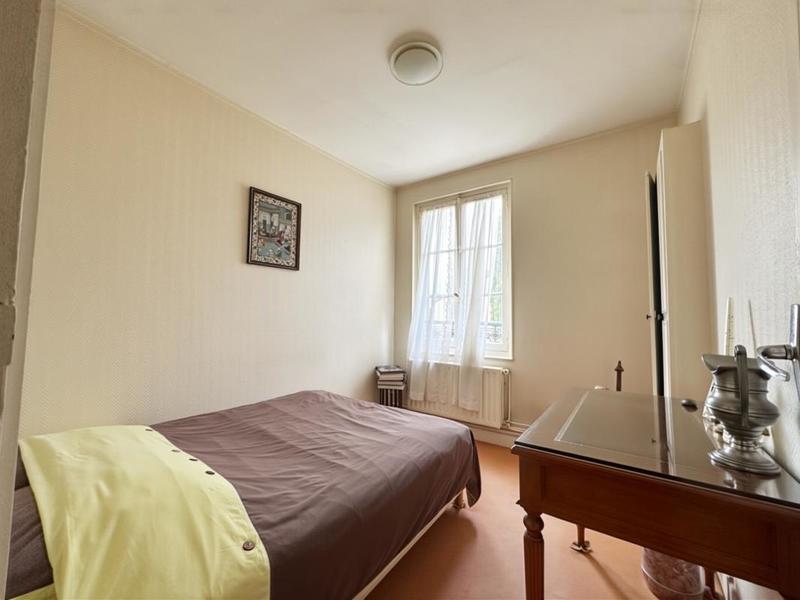 Maison - 400 m² - 12 pièces