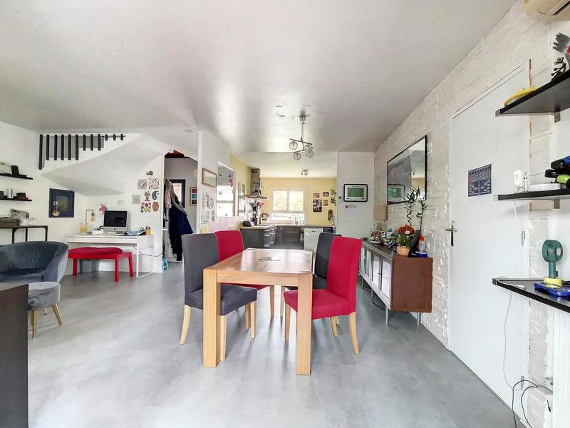 Maison - 121 m² - 4 pièces