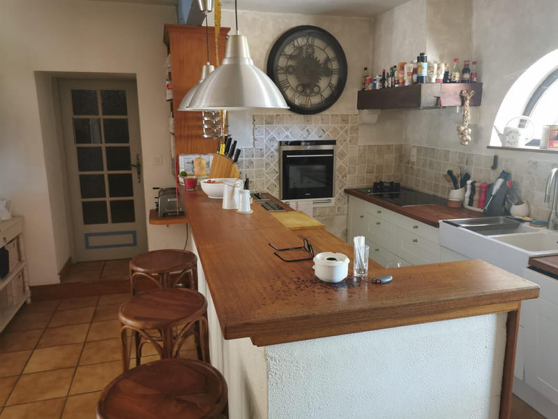 Mas - 250 m² - 7 pièces