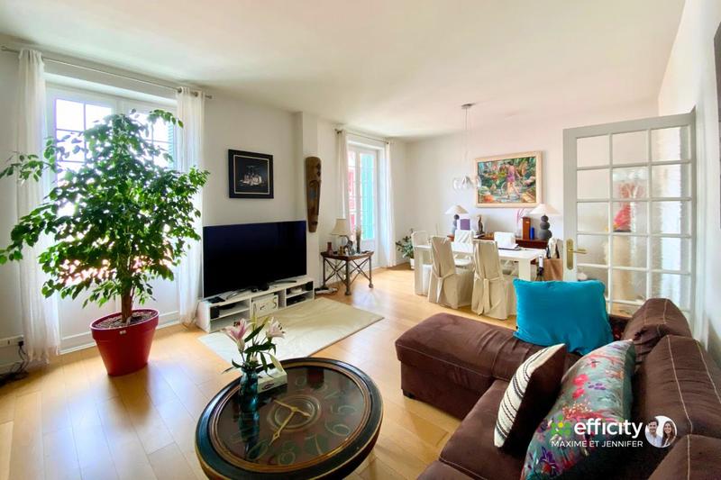 Appartement - 136 m² - 4 pièces