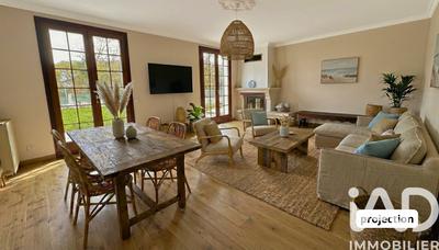 Maison - 189 m² - 8 pièces