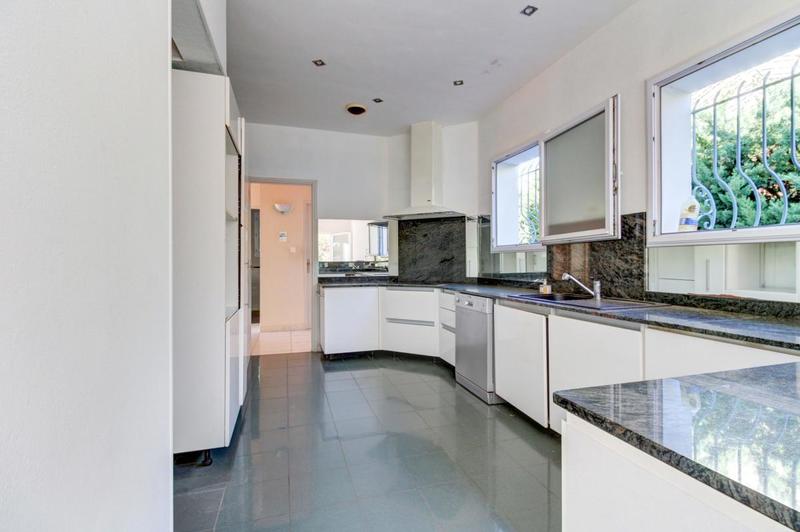 Maison - 146 m² - 8 pièces