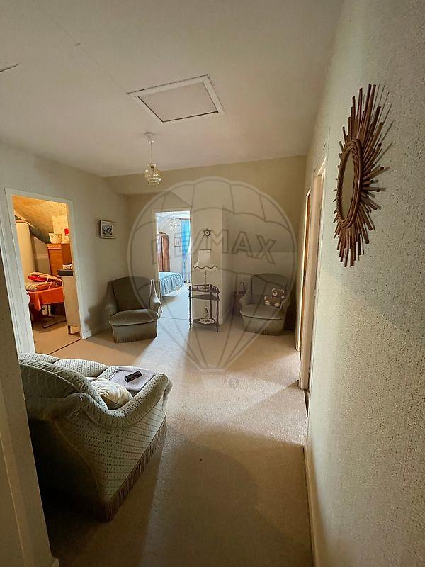 Maison - 152 m² - 6 pièces