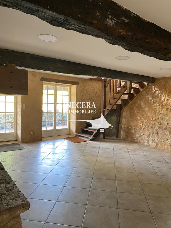 Maison - 147 m² - 7 pièces