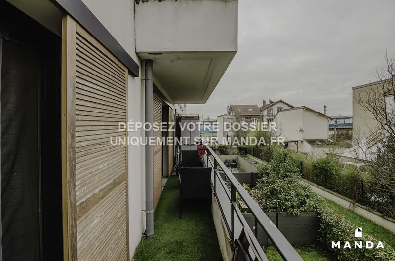 Chambre - 11 m² - 4 pièces