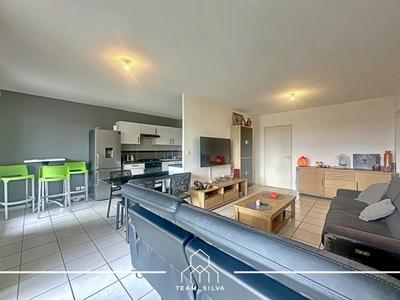 Appartement - 84 m² - 4 pièces