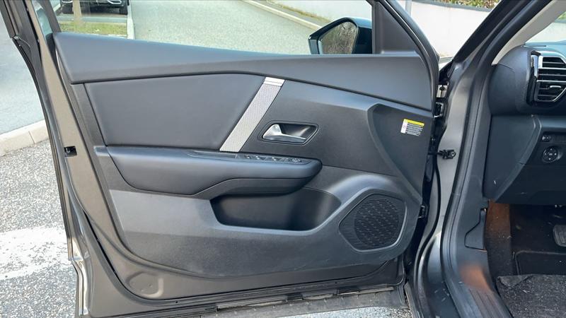 Citroën C4 III 1.2 PureTech 130 Eat8 Shine - Automatique Entretien constructeur