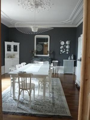 Maison - 330 m² - 8 pièces