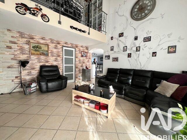 Maison - 167 m² - 7 pièces