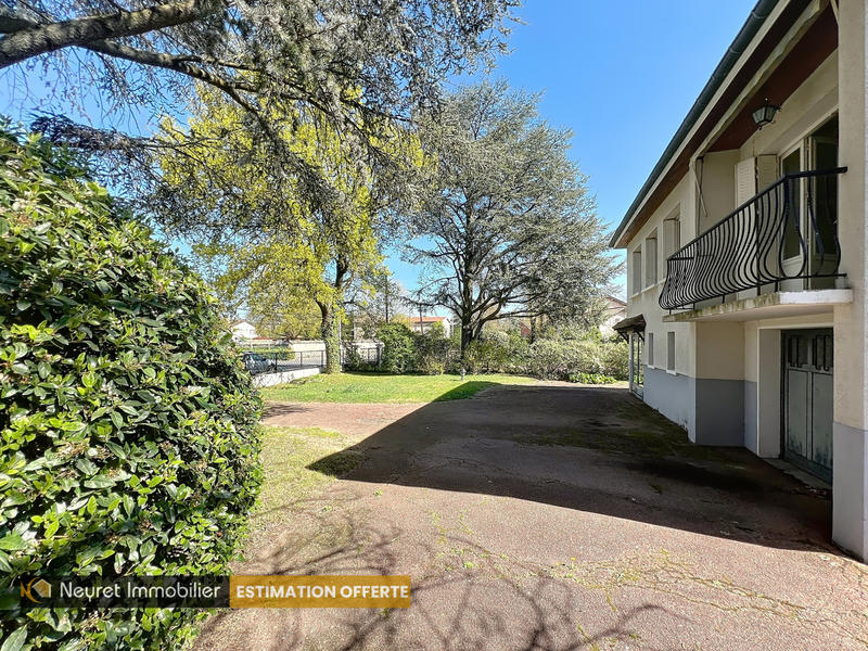 Maison - 96 m² - 4 pièces