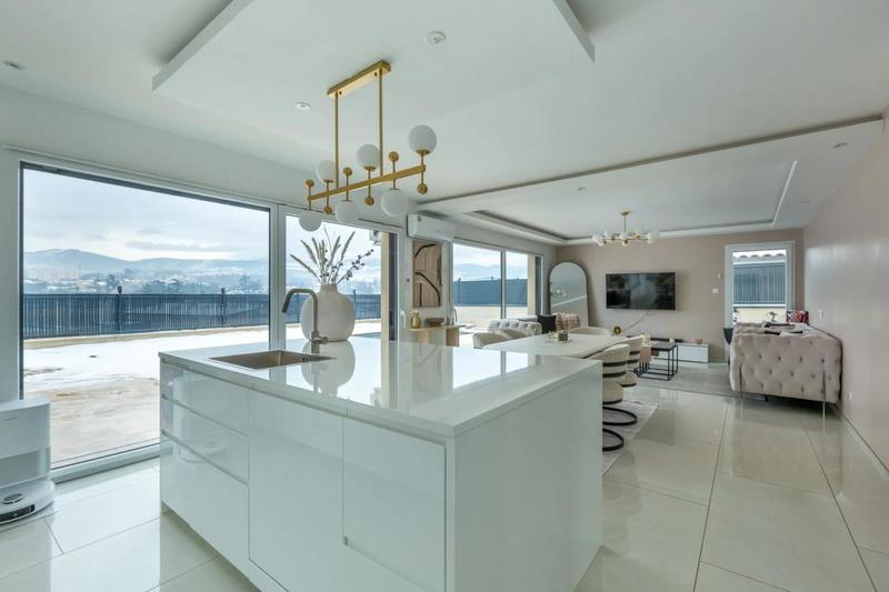 Maison - 142 m² - 6 pièces