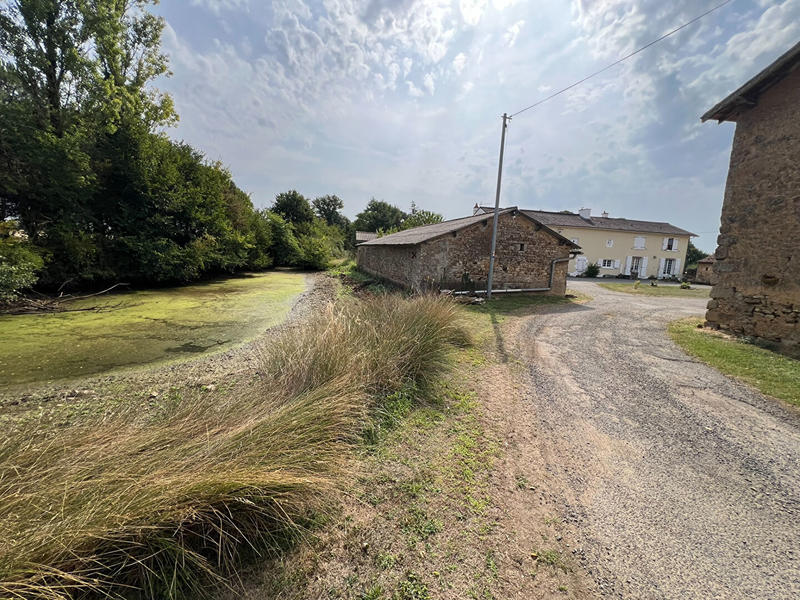 Maison - 185 m² - 9 pièces