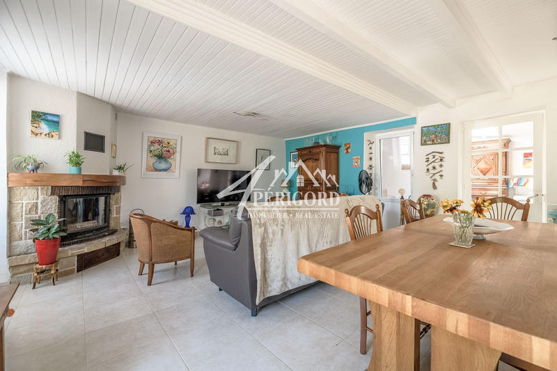 Maison - 96 m² - 5 pièces