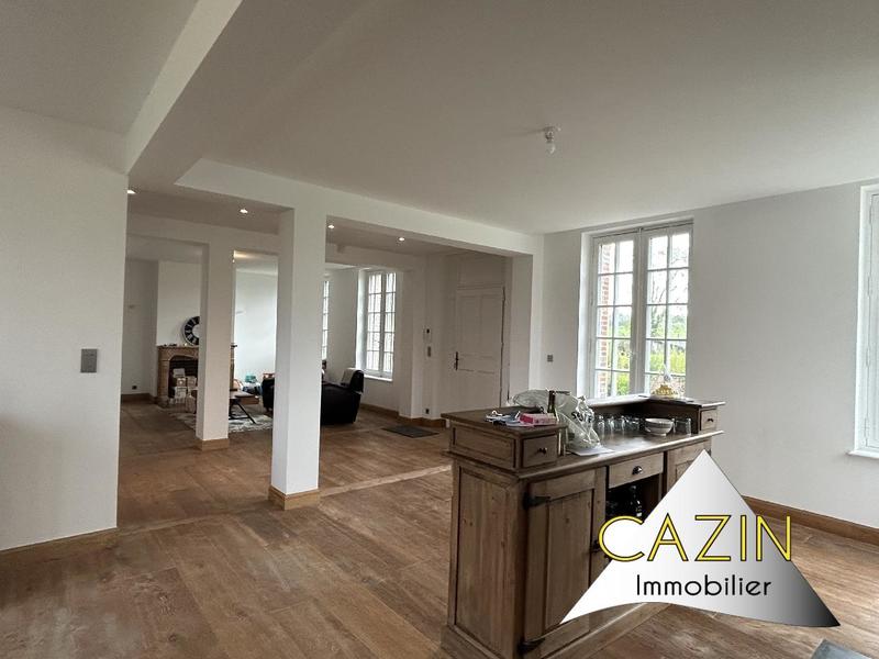 Maison - 212 m² - 8 pièces