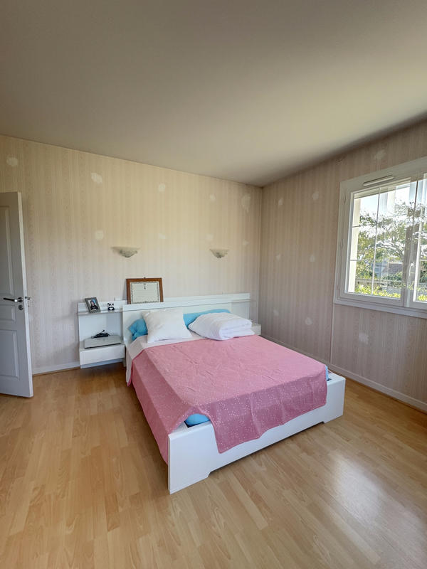 Maison - 185 m² - 6 pièces