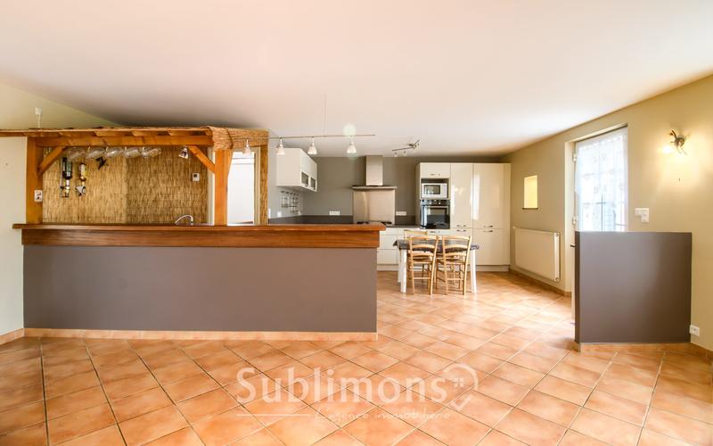 Maison ancienne - 235 m² - 7 pièces