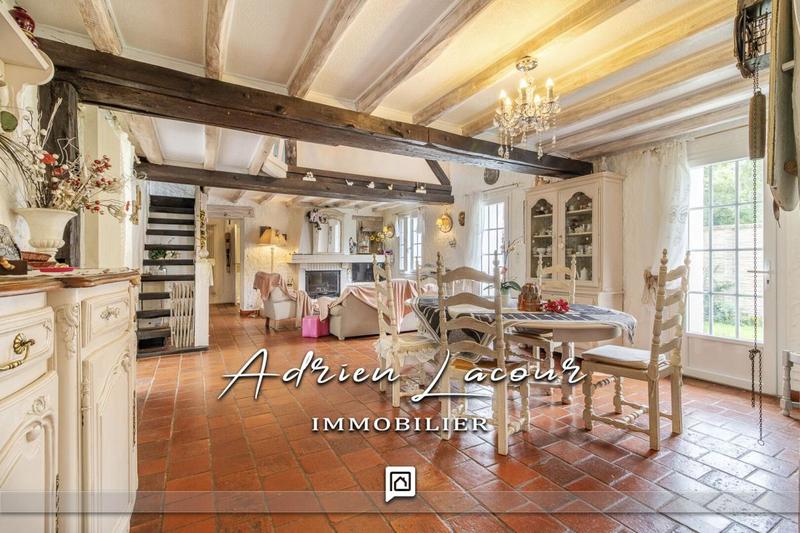 Maison - 180 m² - 8 pièces