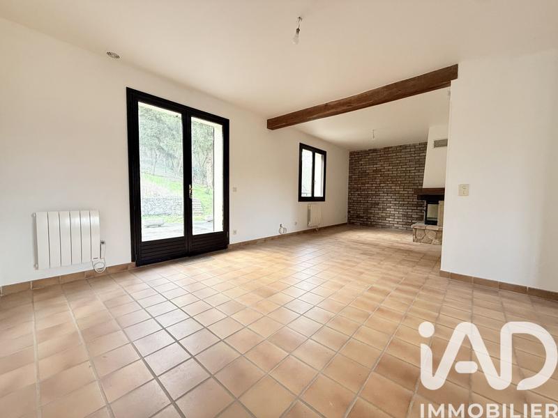 Maison - 104 m² - 5 pièces