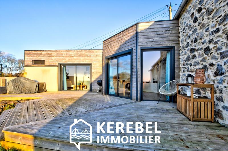 Maison - 99 m² - 5 pièces