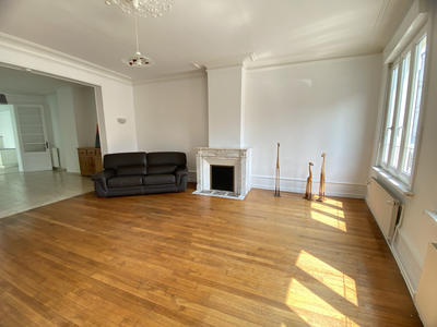 Maison - 181 m² - 8 pièces