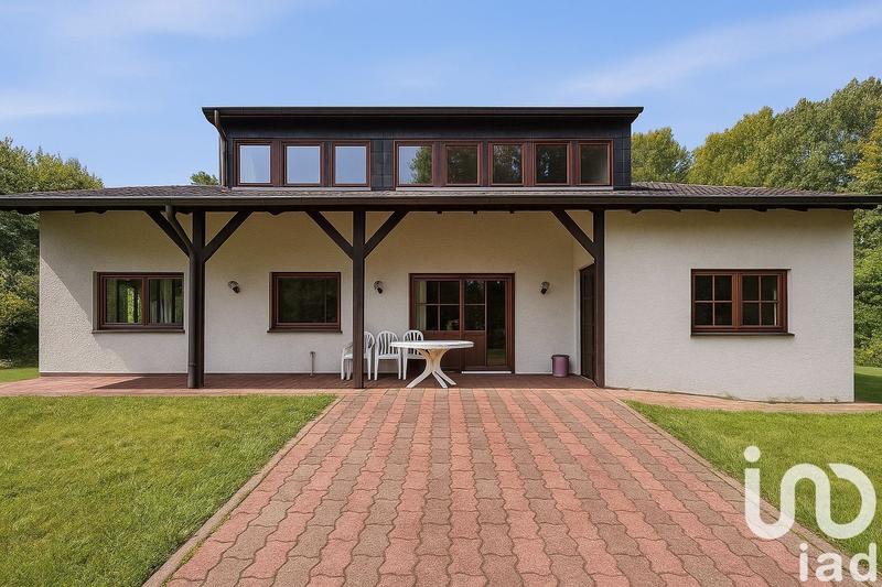 Maison - 245 m² - 10 pièces