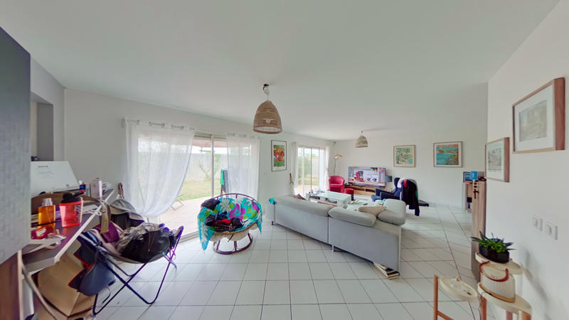 Maison - 180 m² - 7 pièces
