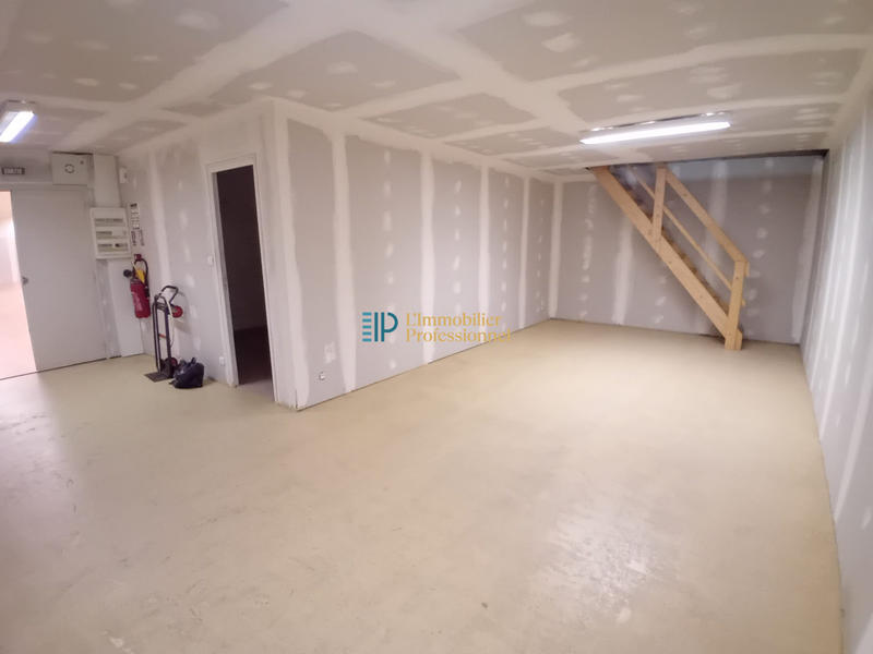 Local commercial - 275 m² - 3 pièces