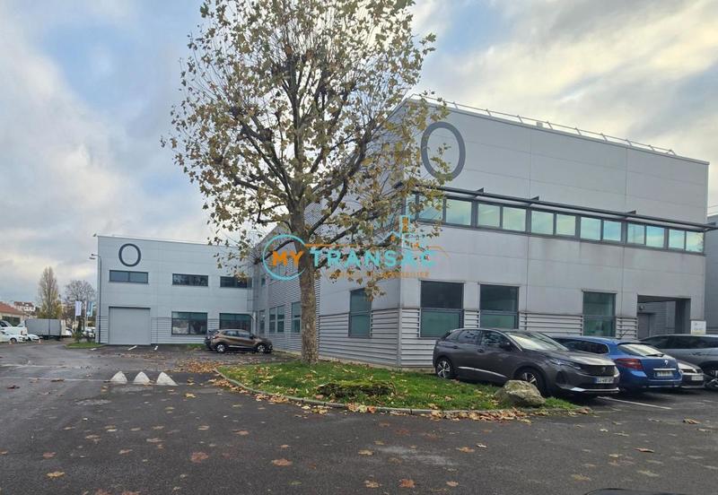 Local d'activités - 255 m²