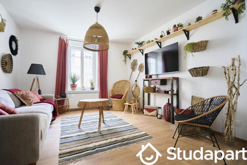 Chambre - 10 m² - 1 pièce