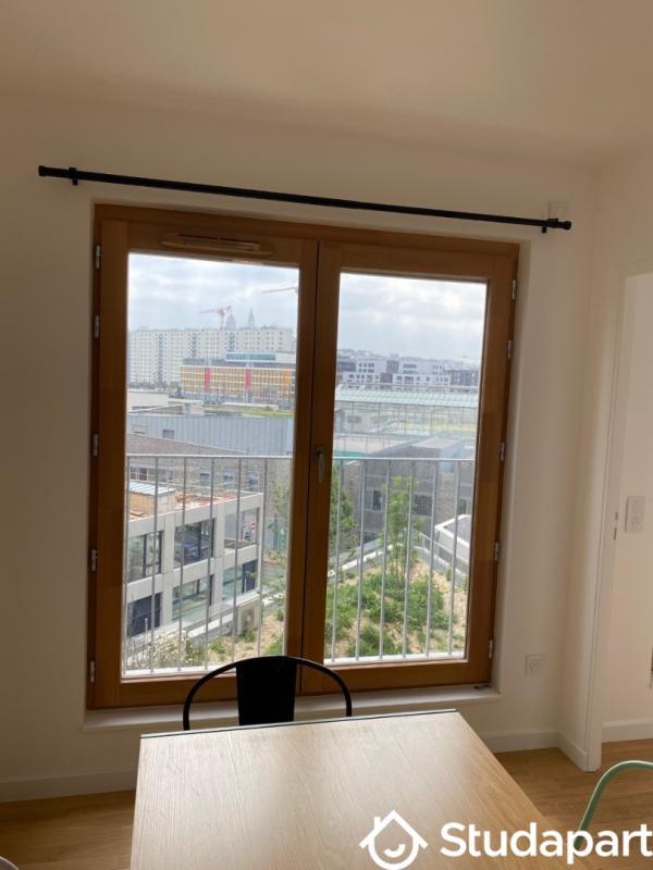 Chambre - 11 m² - 1 pièce